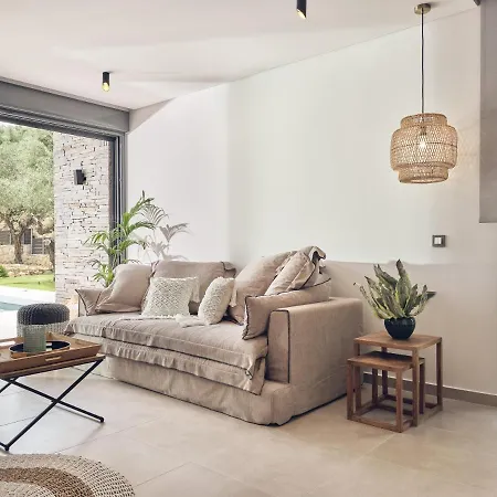 Aguacate Ioni With Heated Private Swimming Pool Villa *